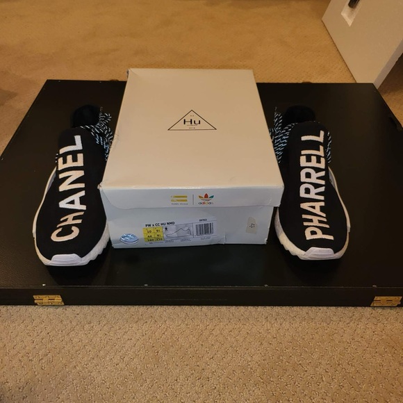 Men's Adidas PW x CC HU NMD - Size 10- Black/White - Pharrell / Chanel - Picture 1 of 4